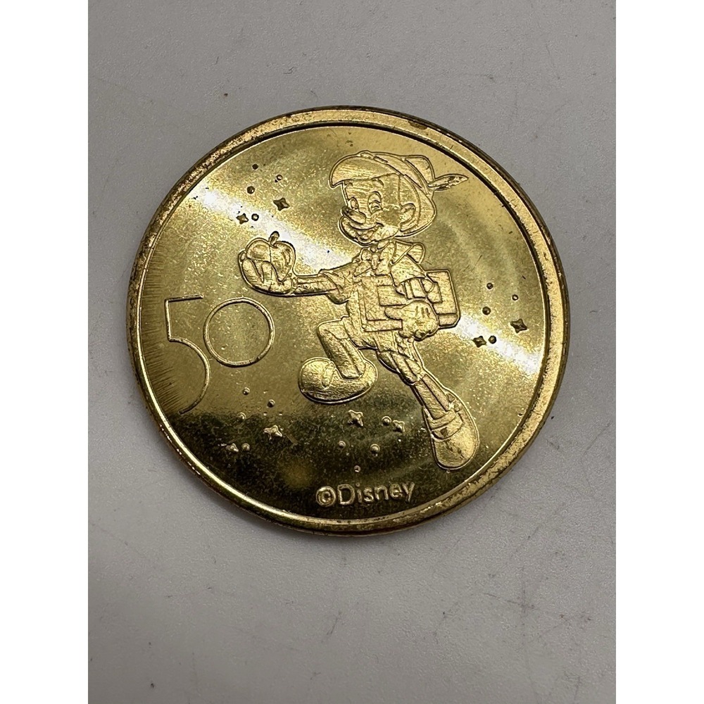 WALT DISNEY WORLD 50th anniversary Pinocchio  COMMEMORATIVE  MEDALLION‎ COIN